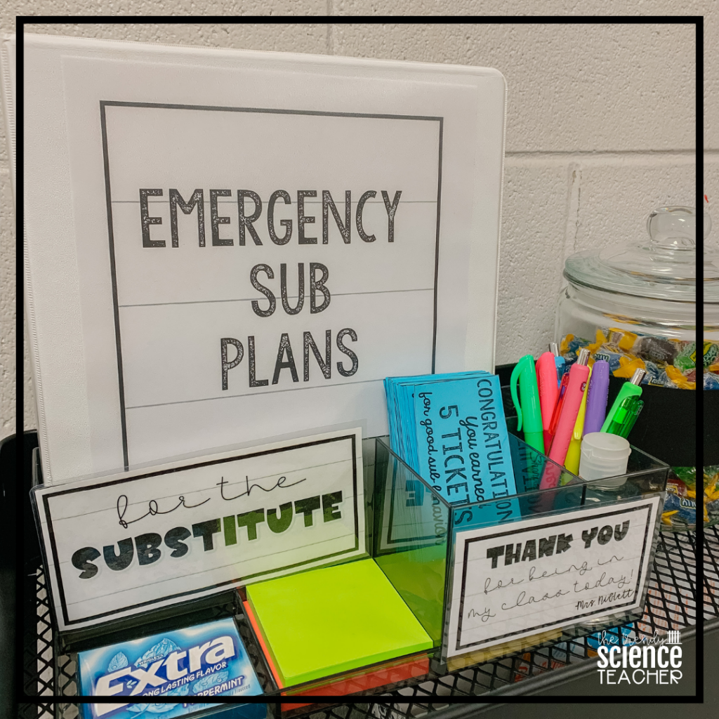 How to create an emergency sub binder for your classroom